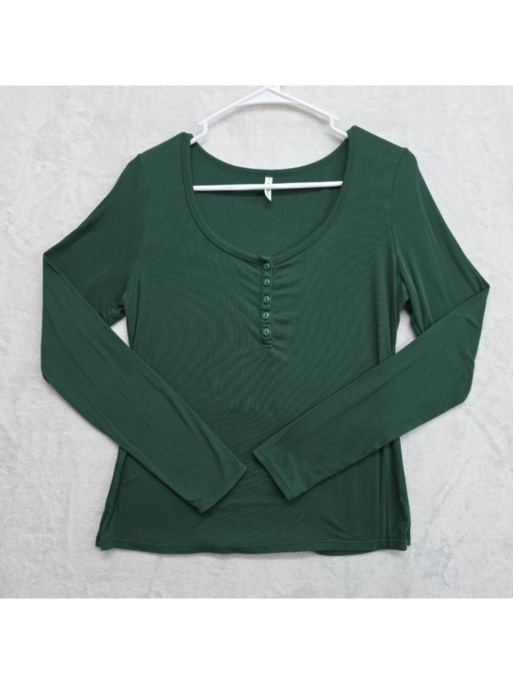 Halara Women's Ribbed Henley Neck Long Sleeve Shirt Top Green Size L Base layer